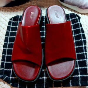 Bass heels